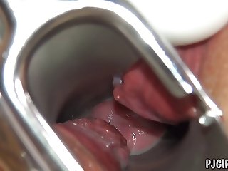 Violeta&#039;s orgasms with a speculum in her vagina