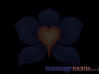 Isabella Chrystin gets happy massage